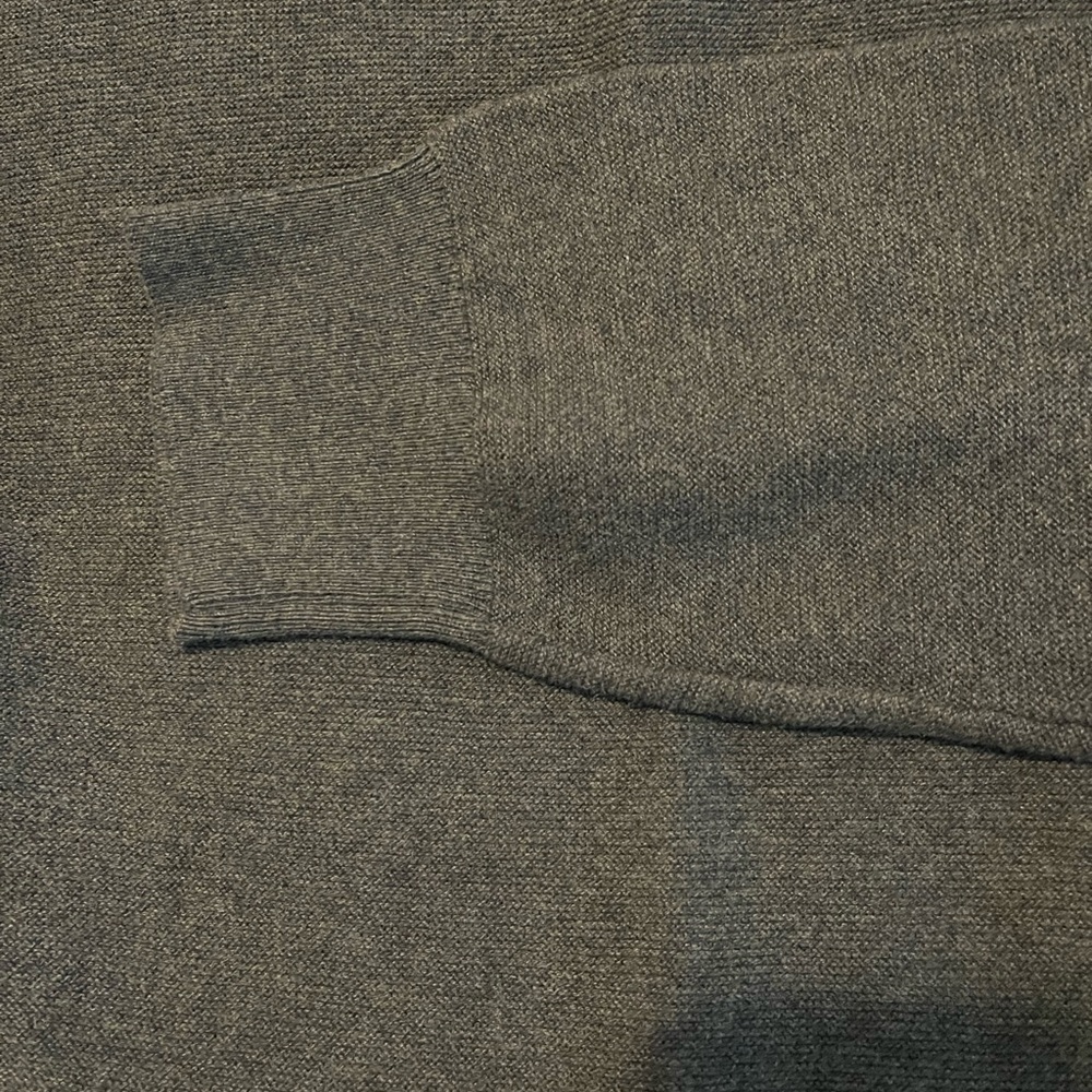 Nwt J Crew men’s cotton army green sweater medium - Picture 5 of 7